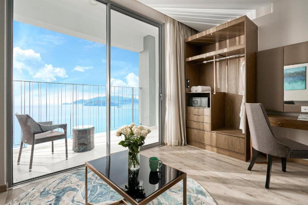 Panorama Condotel By Hlg Нячанг Екстер'єр фото
