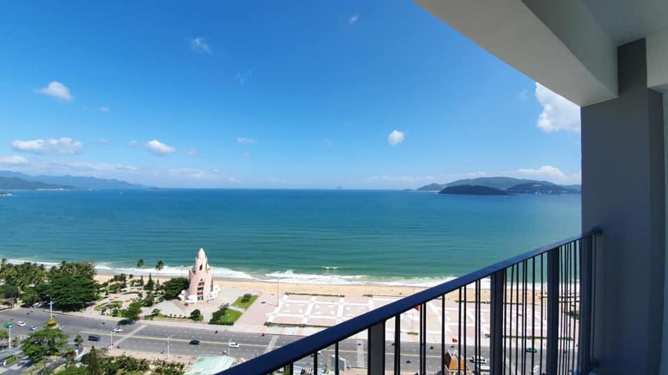 Panorama Condotel By Hlg Нячанг Екстер'єр фото